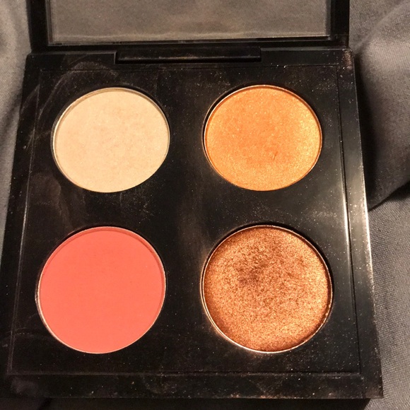 ❌SOLD❌ MAC eyeshadow palettes - Picture 3 of 6